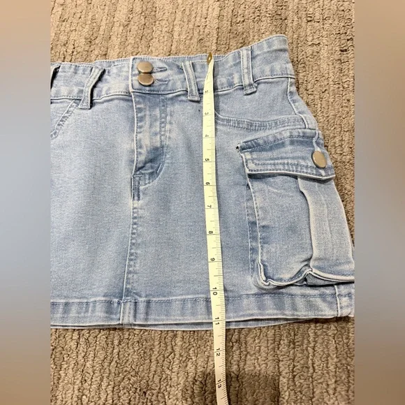 Juniors Blue Denim Cargo Mini Skirt - Picture 13 of 14